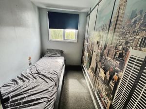 Bedroom- click for photo gallery